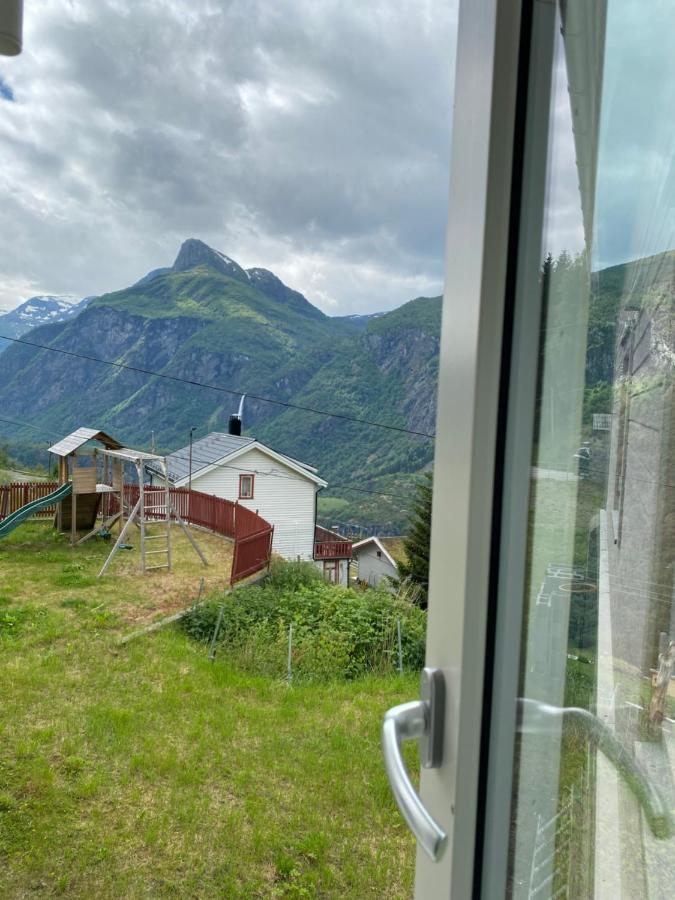 Indreli Feriehus Flåm Exteriör bild